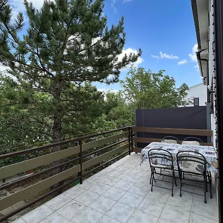 Irena Apartamento
